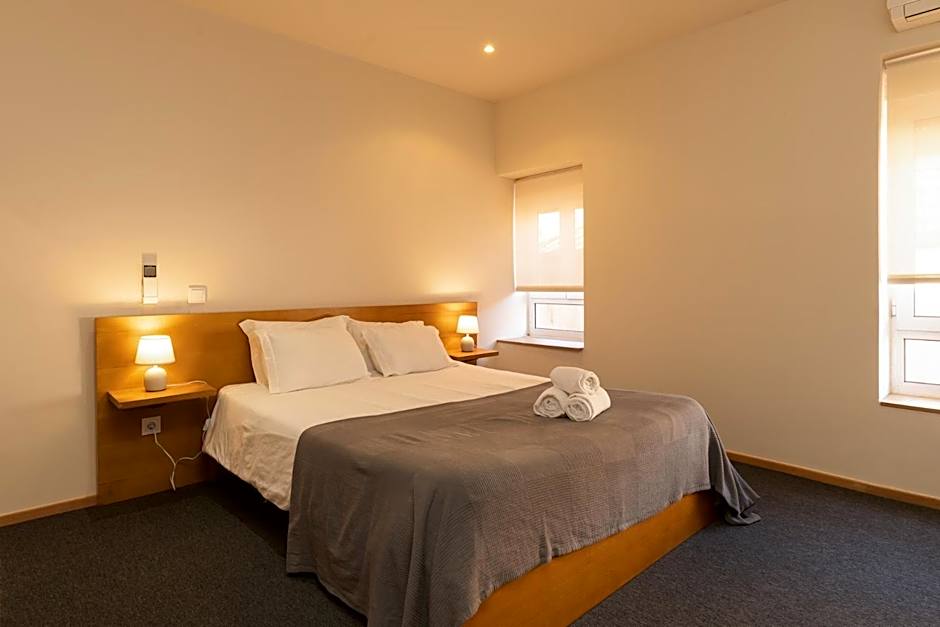 Peach Hostel & Suites