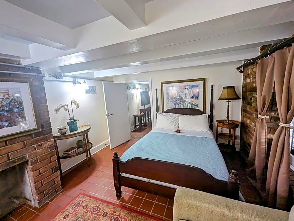 The Esplanade Guesthouse Mansion