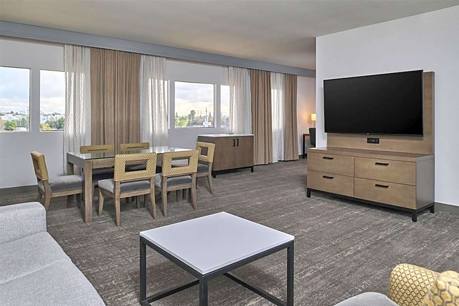 DoubleTree by Hilton Buena Park