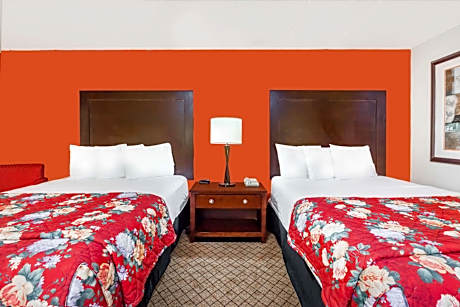 2 Queen Beds Nonsmoking Accessible