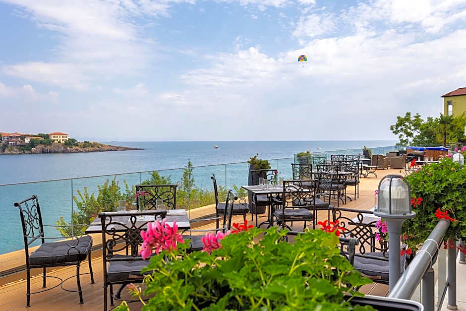 Hotel Antea - By The Sea