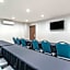 Comfort Inn & Suites Tualatin Lake Oswego South