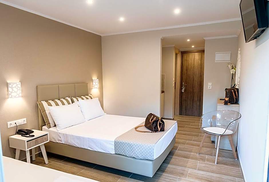 Ammos Beach Seaside Luxury Suites 