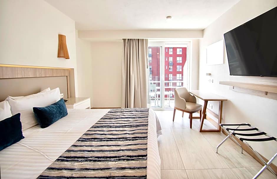 Hotel Velvet Plaza