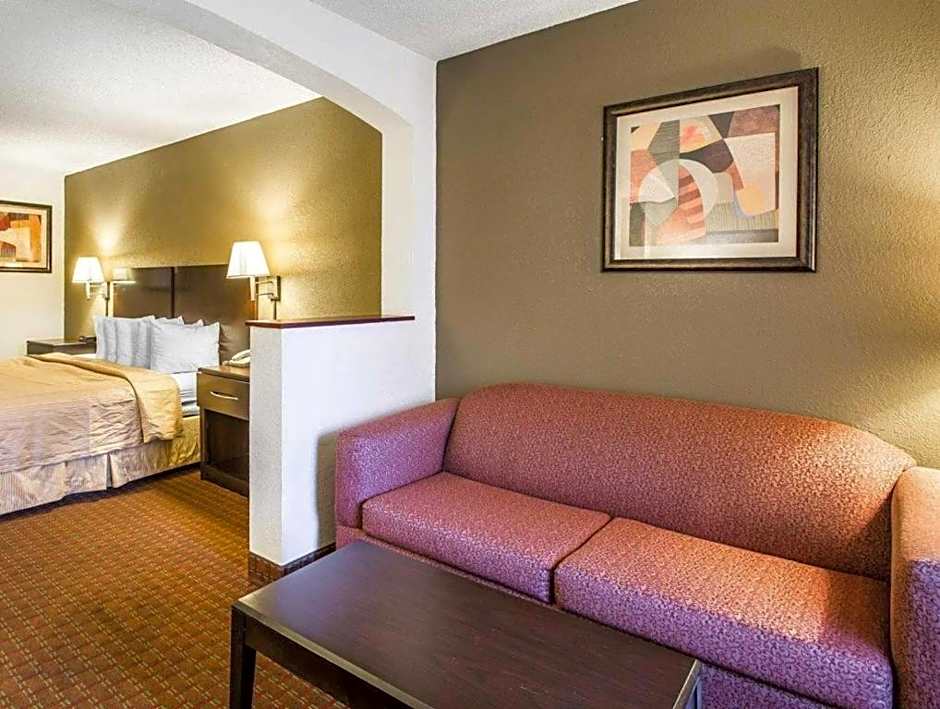 Quality Inn & Suites Panama City