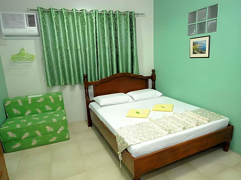 Tiptop Tower Suite Inn