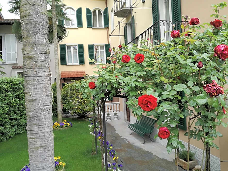 Casa Lari Stresa