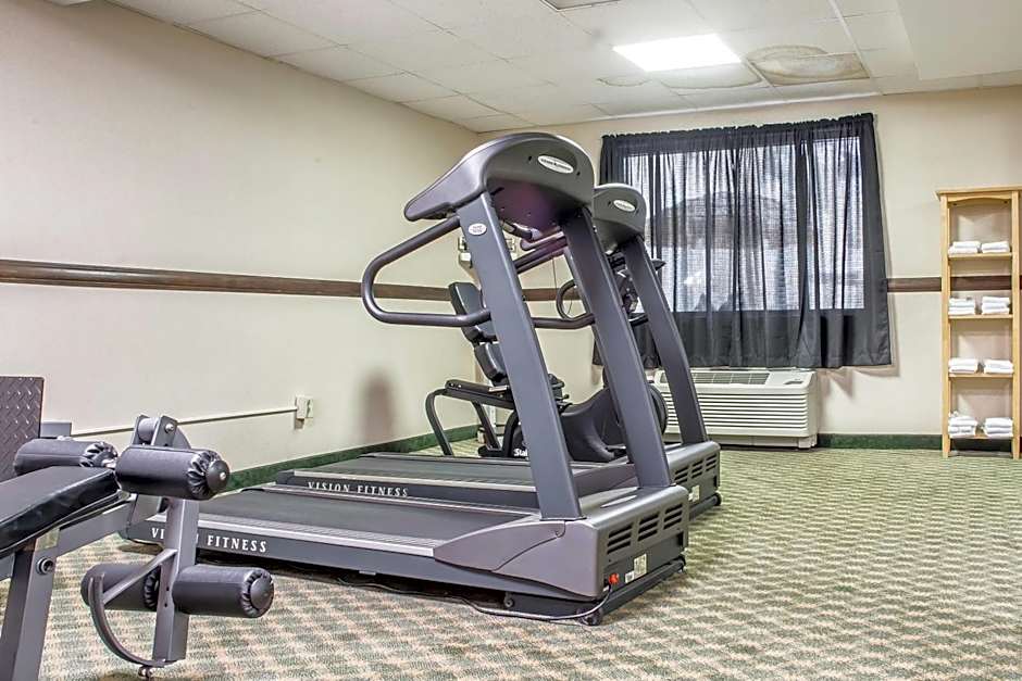 Quality Inn & Suites Palm Island Indoor Waterpark