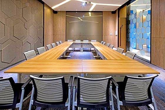 Holiday Inn Express Qidong Downtown, an IHG Hotel