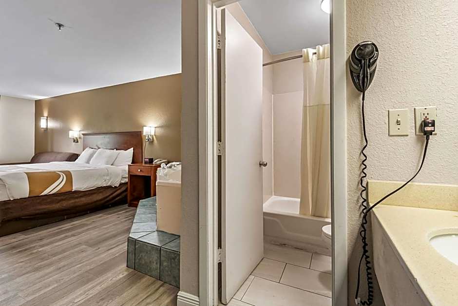 Quality Inn Quincy - Tallahassee West