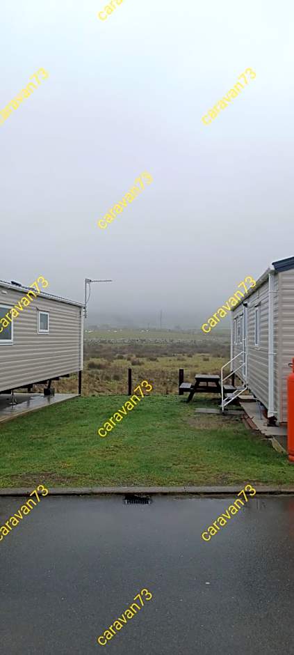 Caravan 73 snowdon summit 013