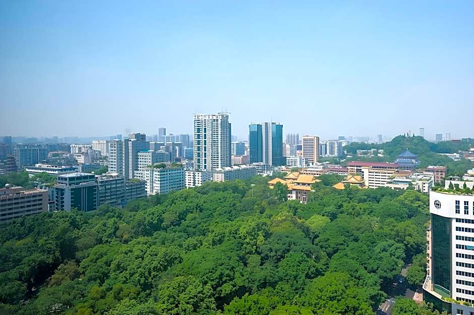 Green Lemon Tree International Apartment Amall Branch