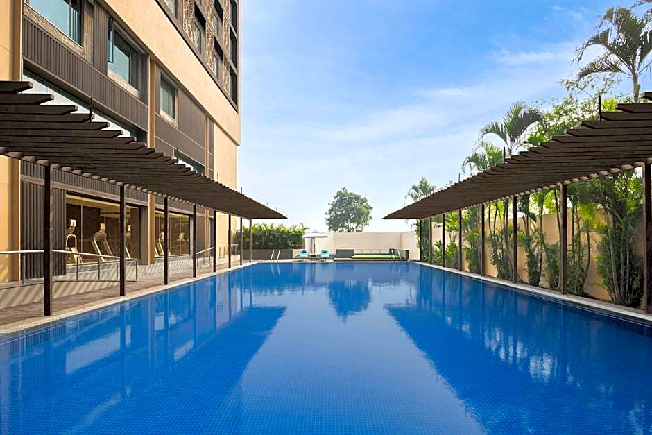 Le Meridien Surat