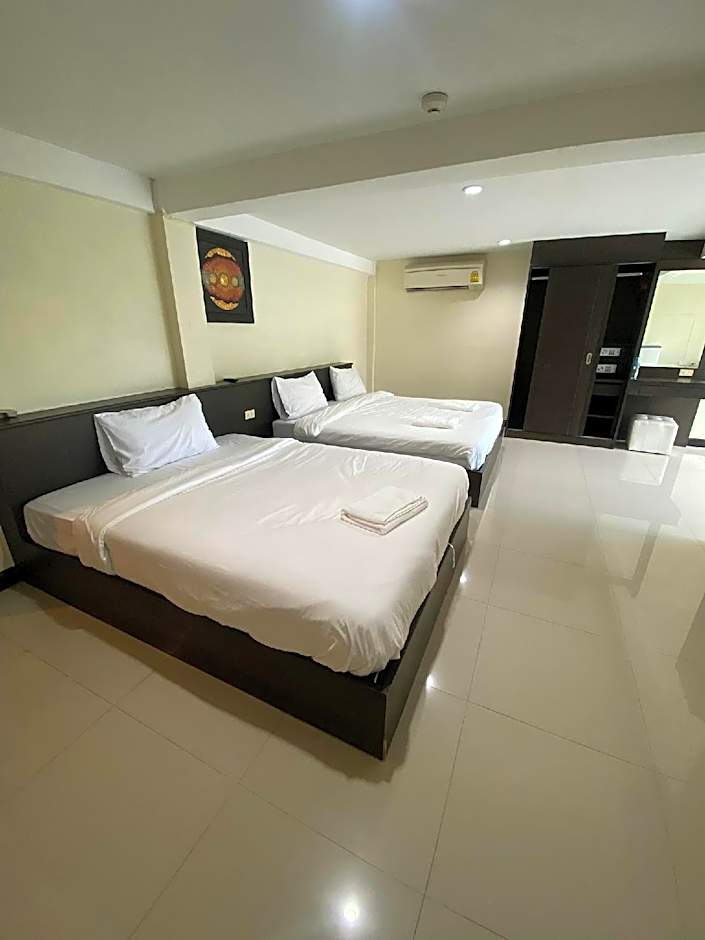 The Elegant Patong Hotel