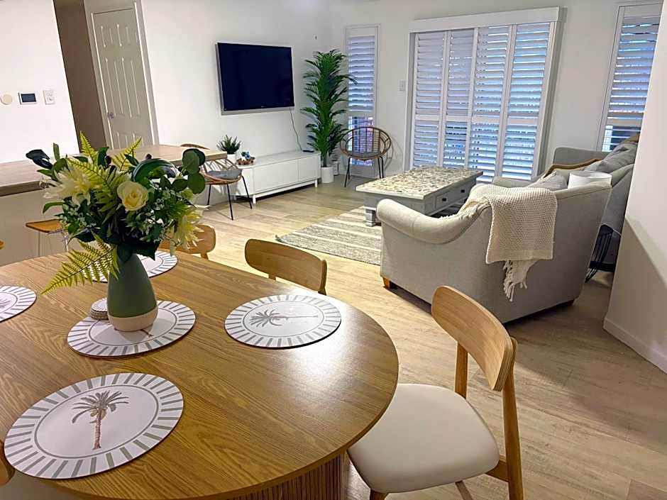 Oceanside Cove Holiday Apartments