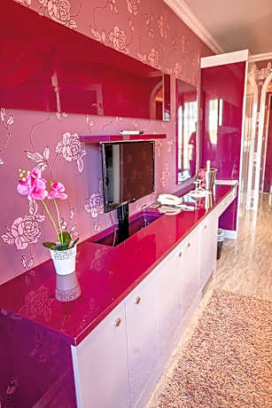 King Room with Spa Bath