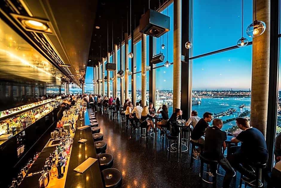 Empire Riverside Hotel