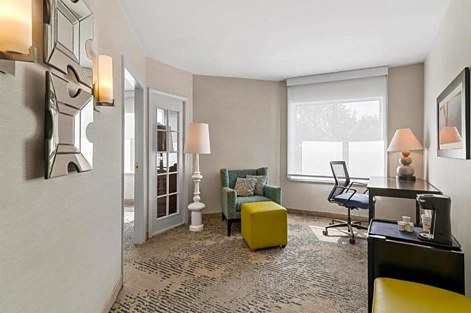 Best Western Plus Boston Hotel
