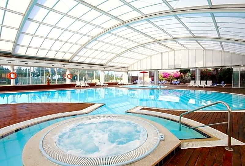 Sirenis Hotel Tres Carabelas & SPA