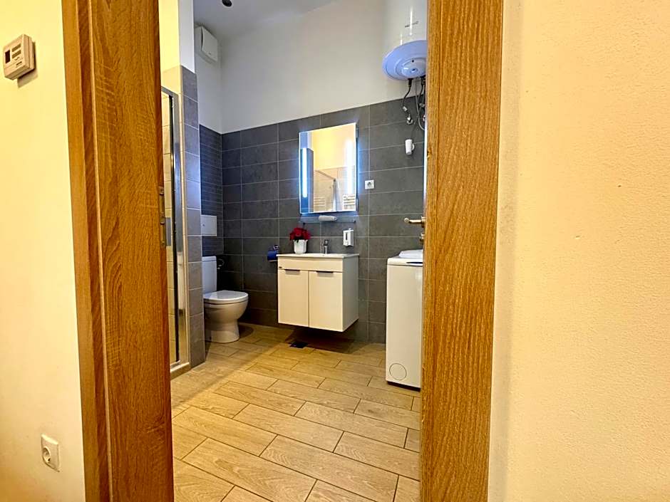 GRACIA APARTMENT HOUSE