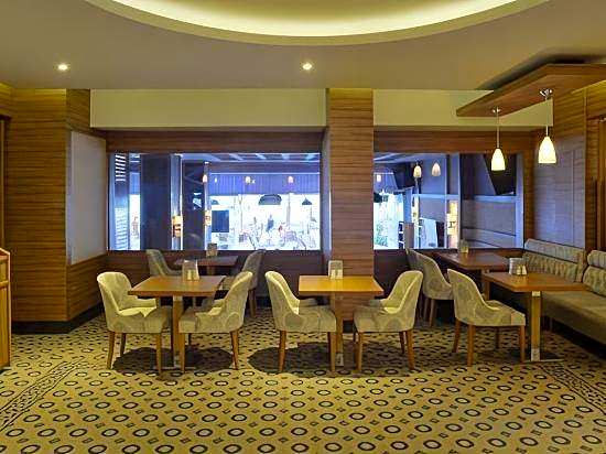 Maris Beach Hotel