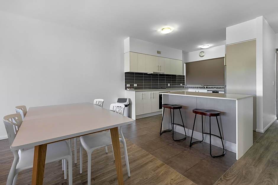 Beaches on Lammermoor Apartments