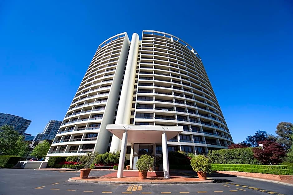 BreakFree Capital Tower Canberra
