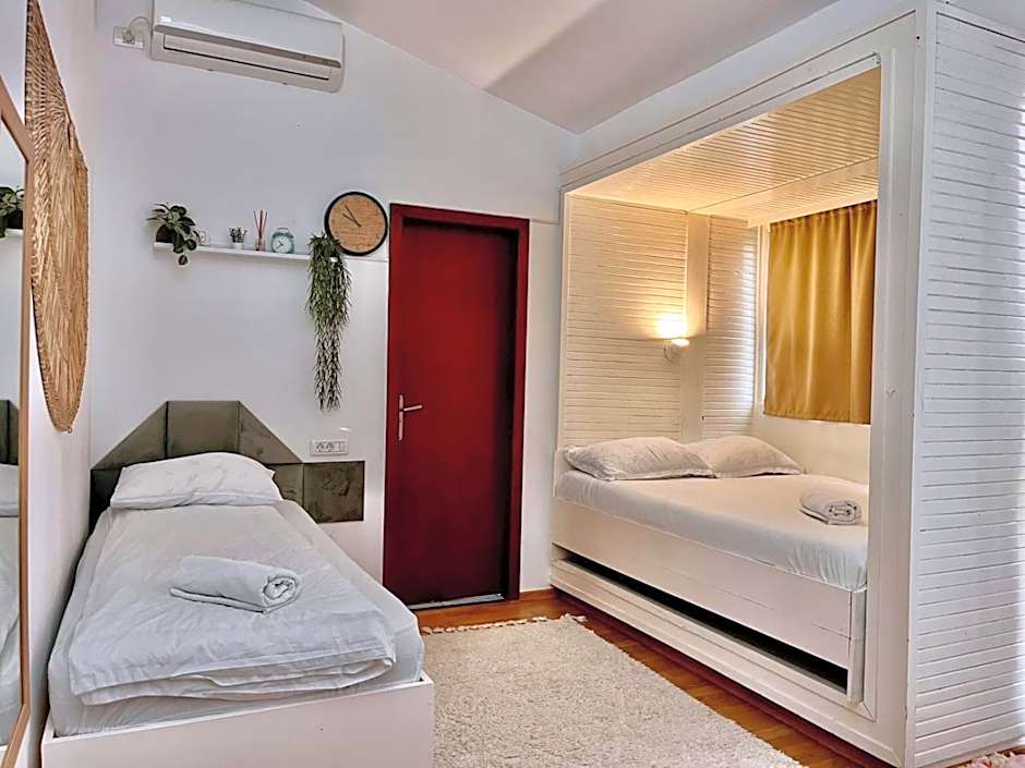 Cozy Hideout - Condo Hotel