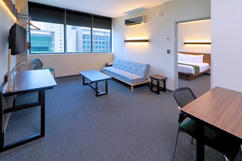 City Express Suites by Marriott Ciudad de México Santa Fe