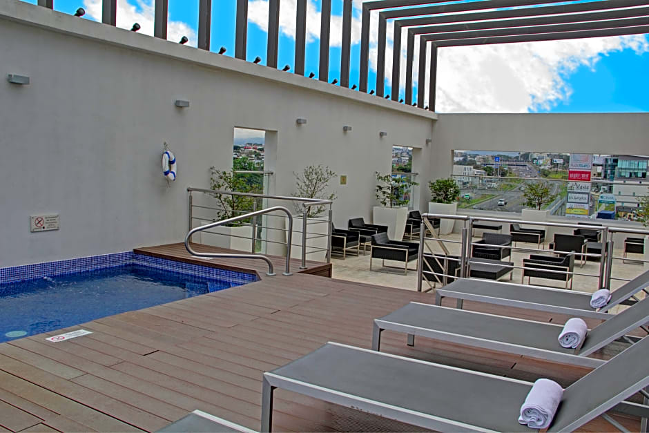 Holiday Inn San Jose Escazu