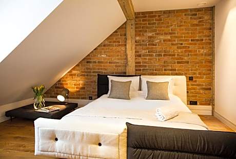 Standard Single Room with Shower