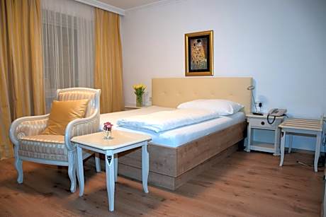 Appartement-Hotel GH Zum Goldenen Schiff