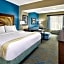 La Quinta Inn & Suites by Wyndham Niagara Falls