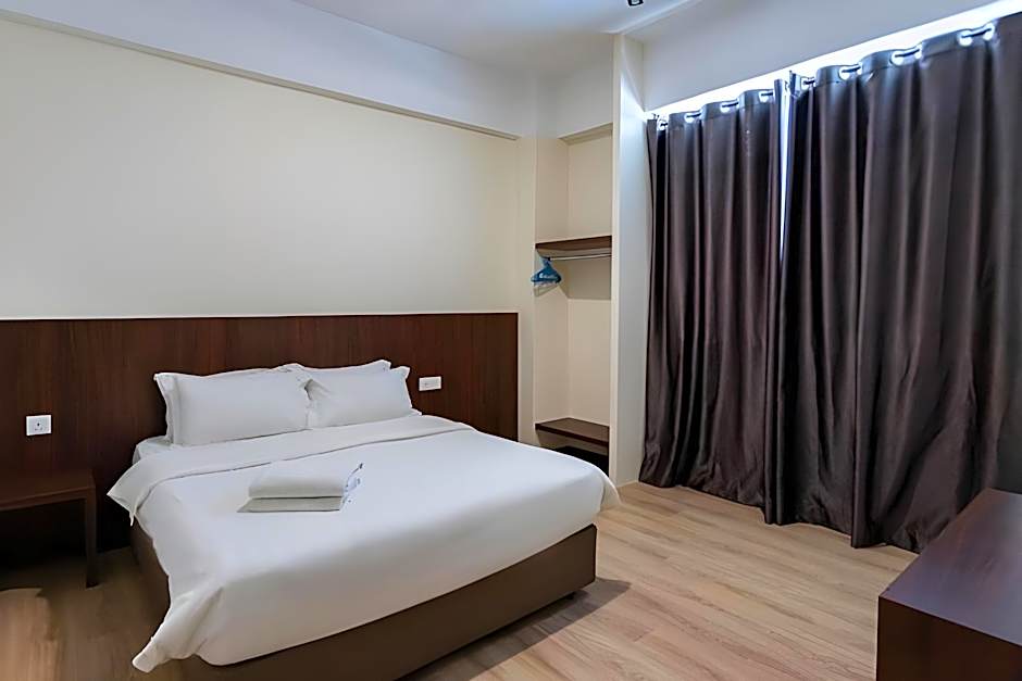 Emart Hotel (Riam) Sdn Bhd