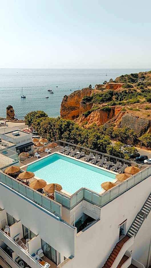 Carvi Beach Hotel