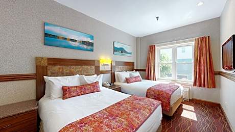 Queen Suite with Sofa Bed - Mountain View