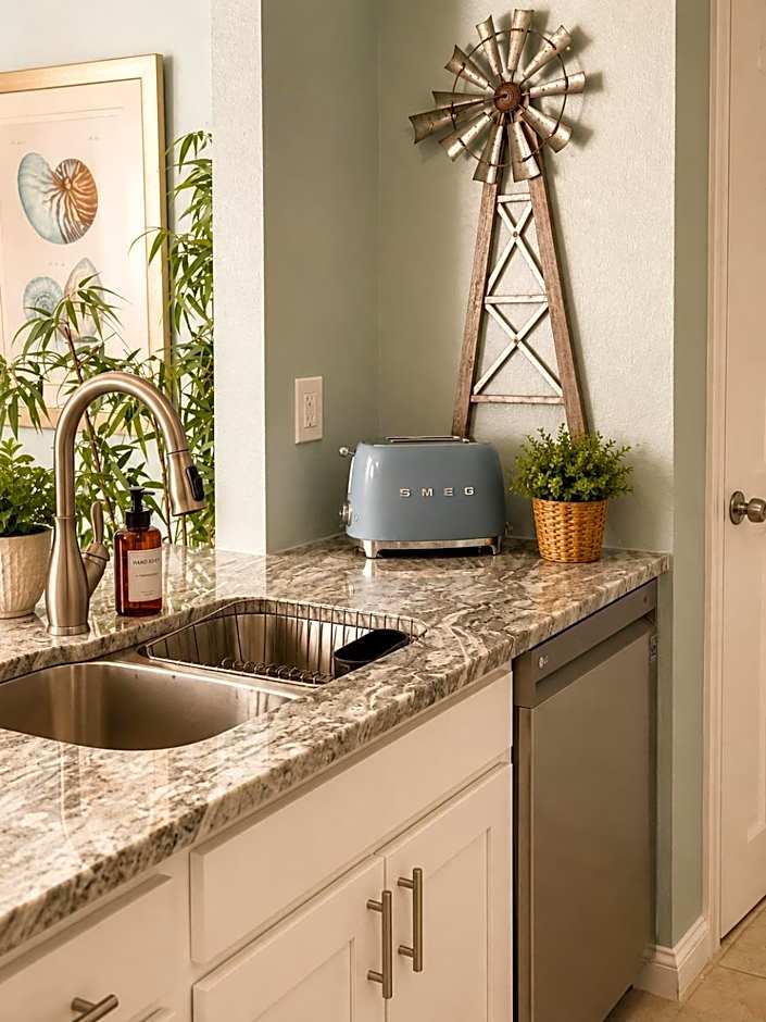 Waterfront Resort Condo w Beach