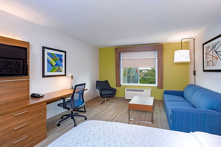 HOLIDAY INN EXPRESS & SUITES ELKHART NORTH