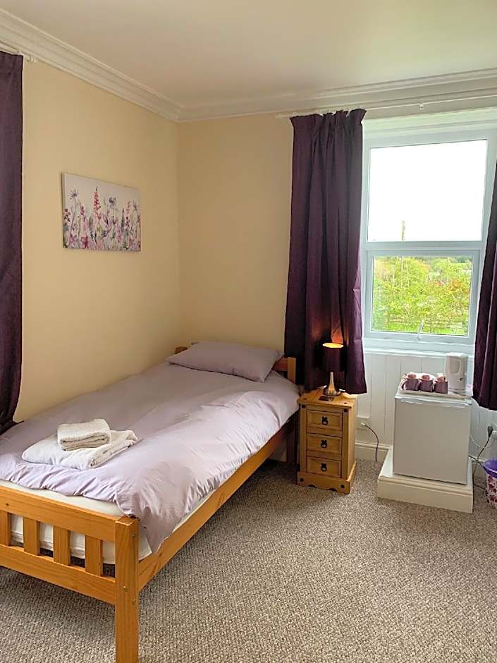 The Village Inn and Kirtle House B&B