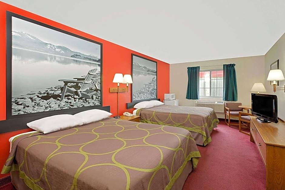 Super 8 by Wyndham Mound City