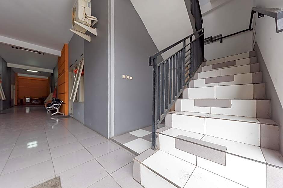 RedDoorz @ Merdeka Street Garut