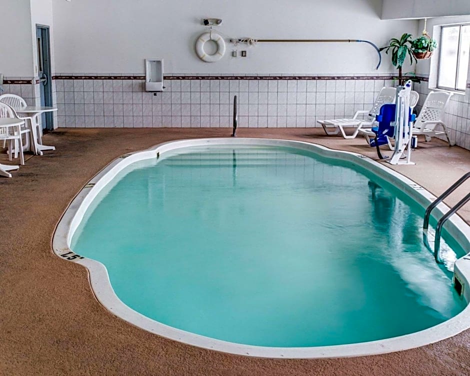 Comfort Inn & Suites North Greenfield