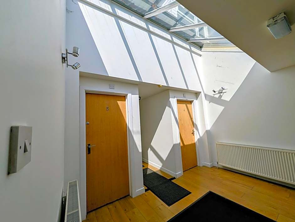 Oscar Lodge