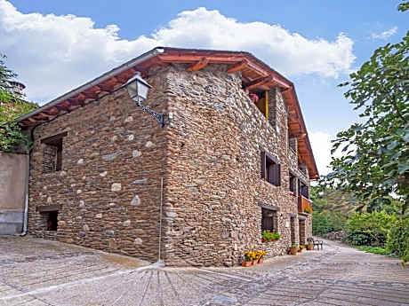 Apartment in Isavarre near Pyrenees Mountains