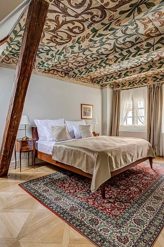 Hotel Nerudova 211
