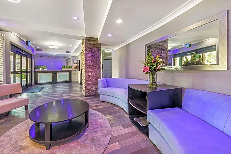 Best Western Plus Avita Suites