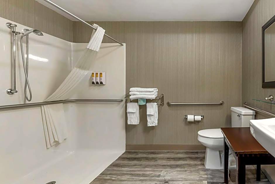 Best Western Berkshire Hills Inn And Suites