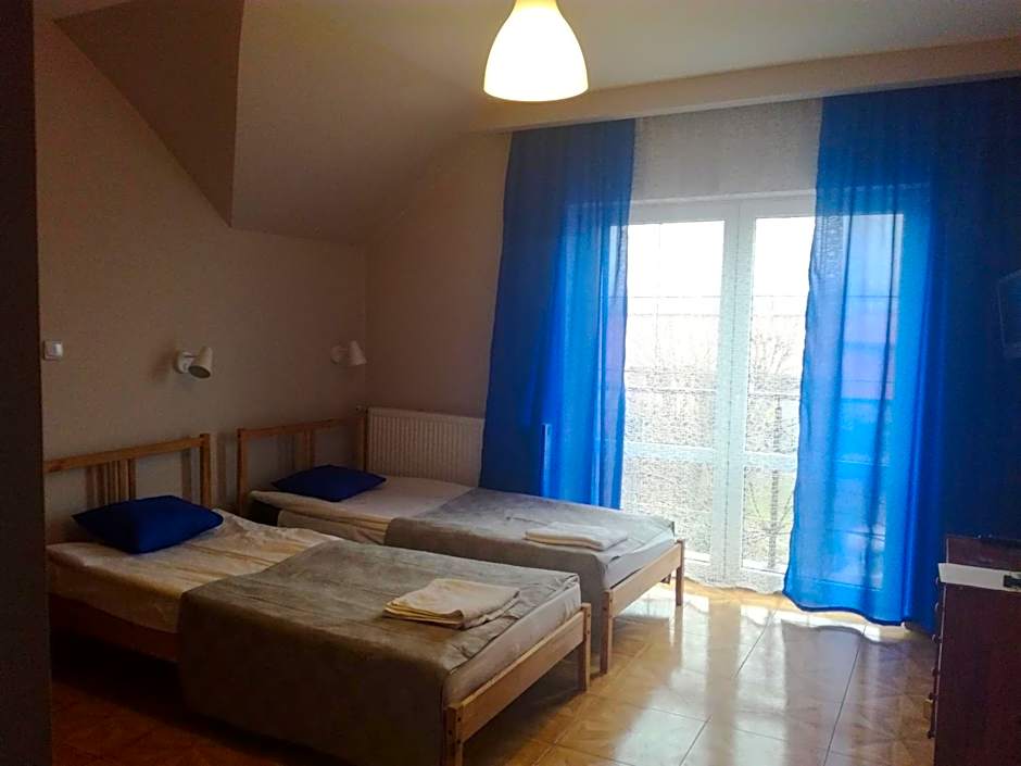 Photo 1 of 10 of Double Room