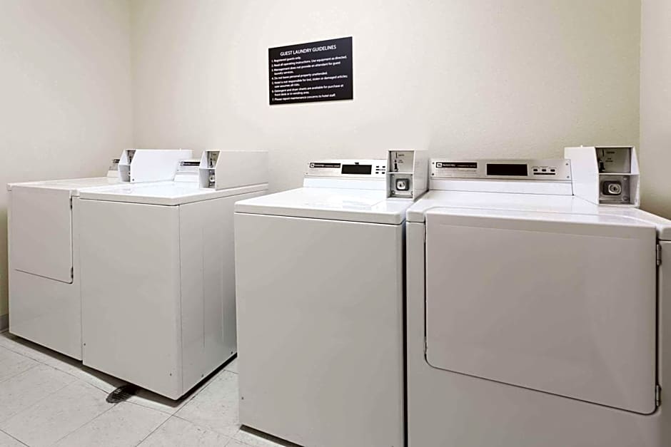 Super 8 by Wyndham Wheatland Wyoming