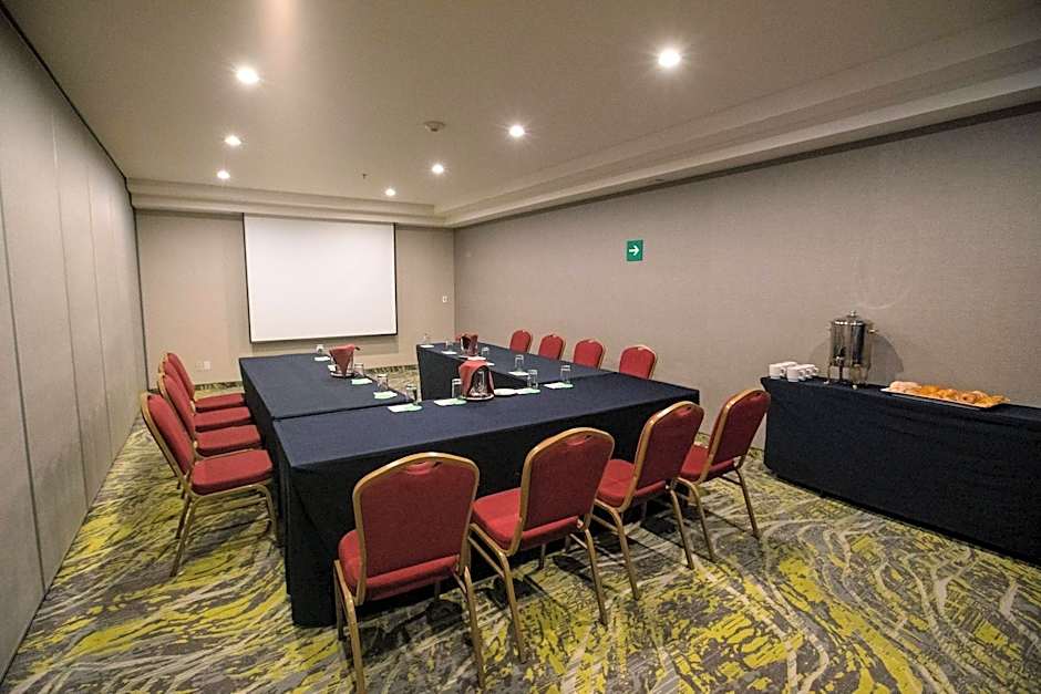 Courtyard by Marriott Mexico City Revolucion